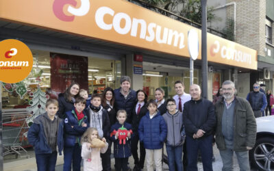 Entrega solidaria de alimentos y productos de primera necesidad