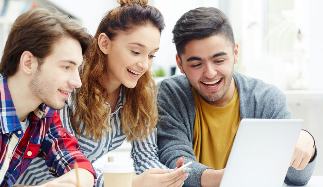 Prórroga para las becas de estudios universitarios durante el curso académico 2019/2020 en las universidades de la C. Valenciana