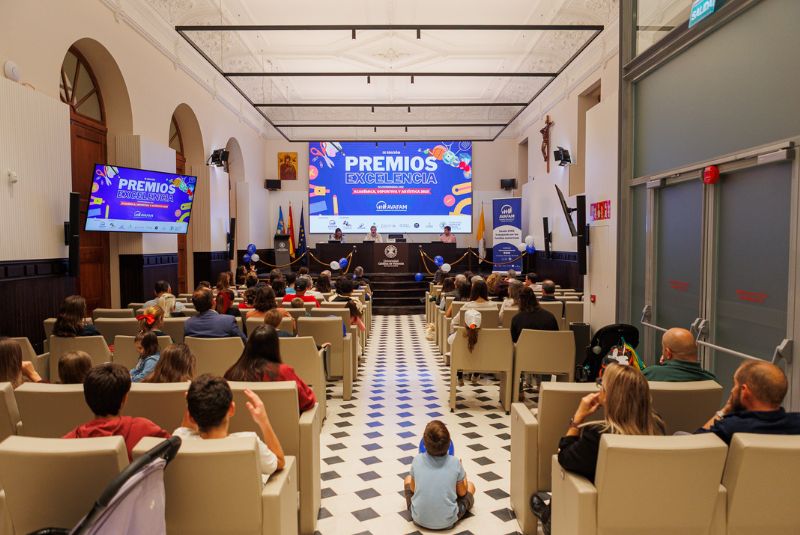 Premios Excelencia 2025: celebrando el talento, el esfuerzo y la ilusión en familia